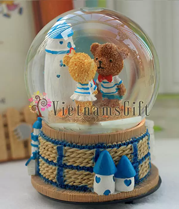 Snow Globes 05